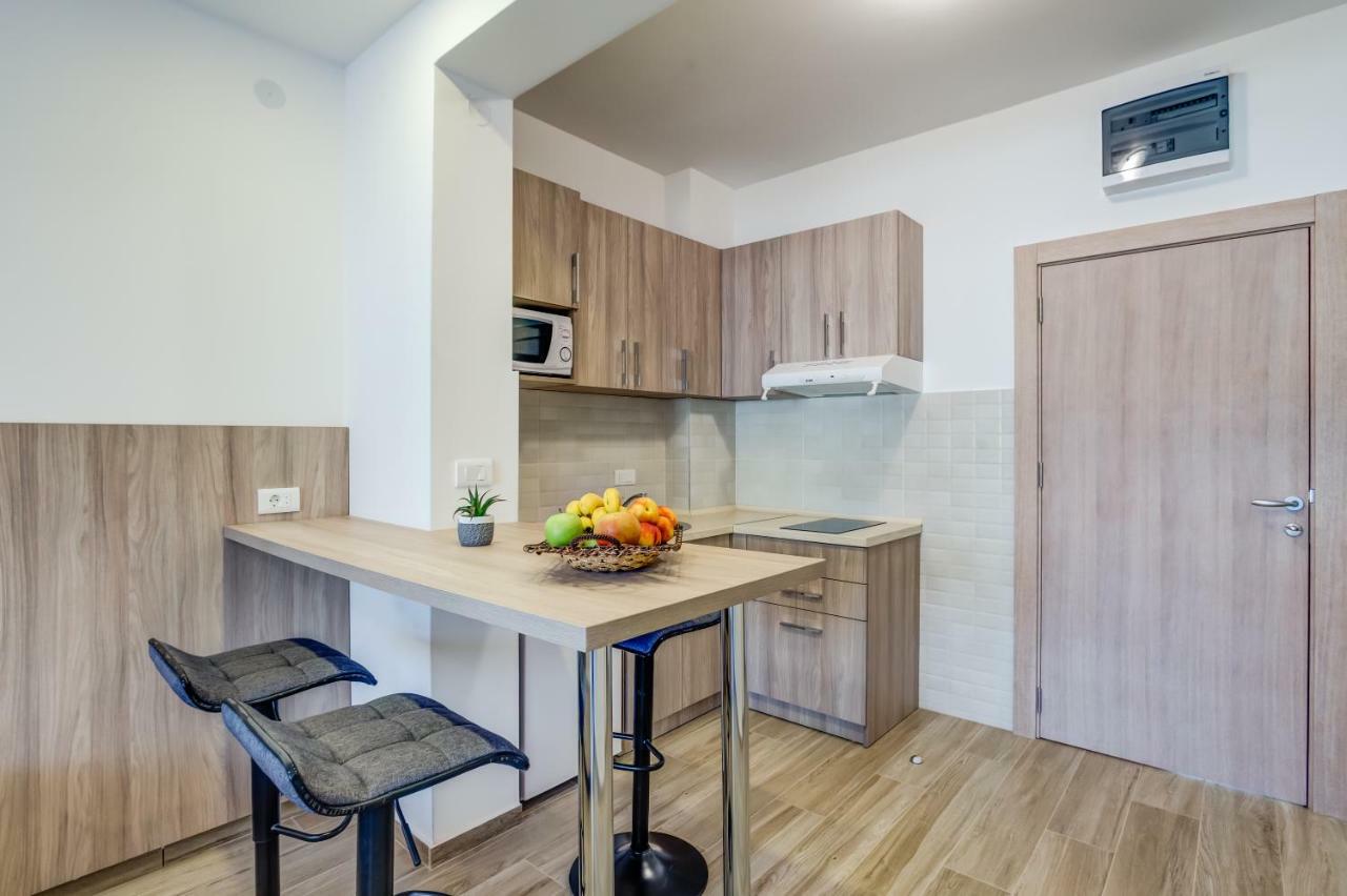 Adriatik Lux Apartments Budva Exteriör bild