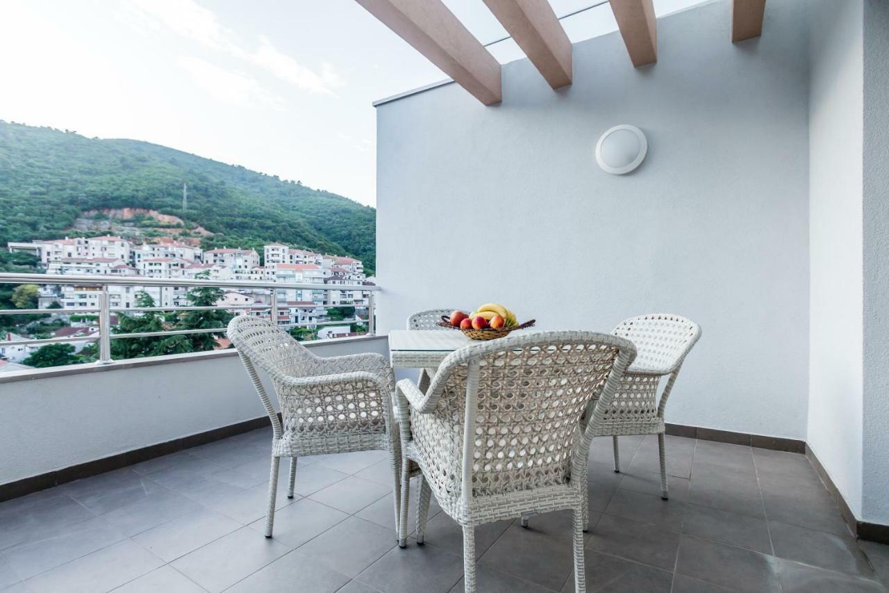 Adriatik Lux Apartments Budva Exteriör bild