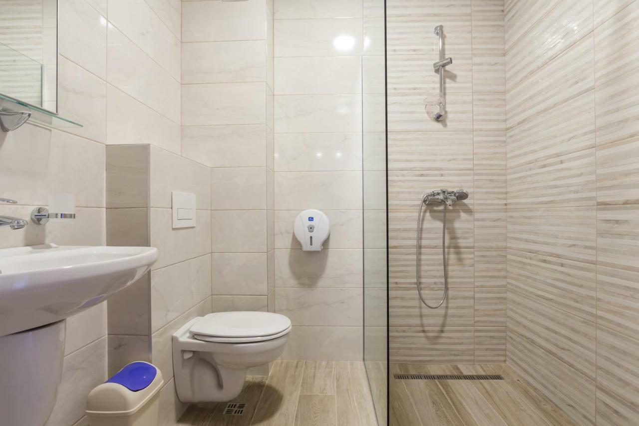 Adriatik Lux Apartments Budva Exteriör bild