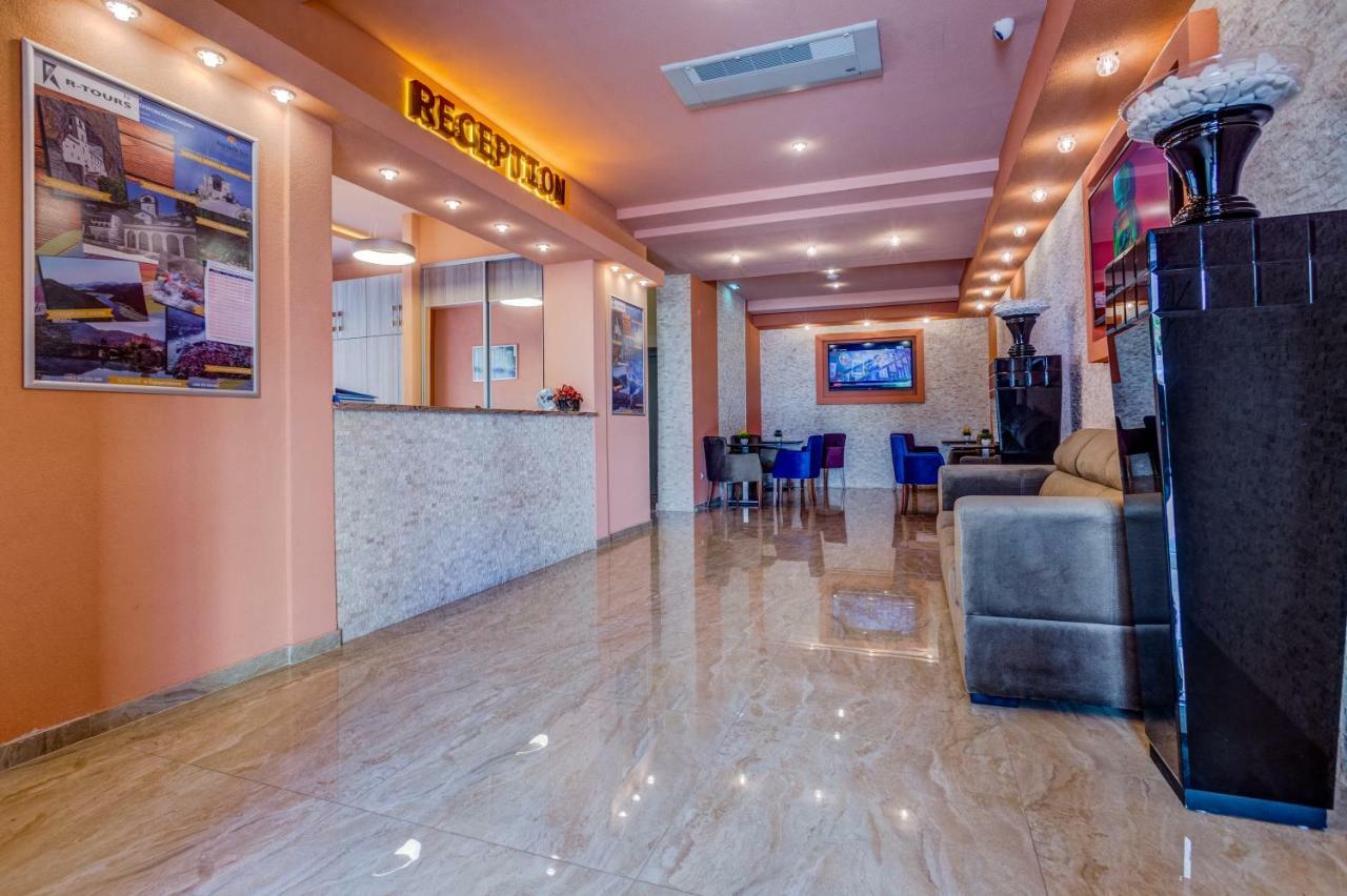 Adriatik Lux Apartments Budva Exteriör bild